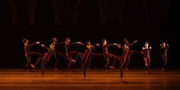 Registro de 'Piracema', do Grupo Corpo. Imagem: Humberto Araújo / Divulgação.