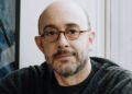 O escritor Alexandre Vidal Porto. Imagem: Alexia Fidalgo / Divulgação.